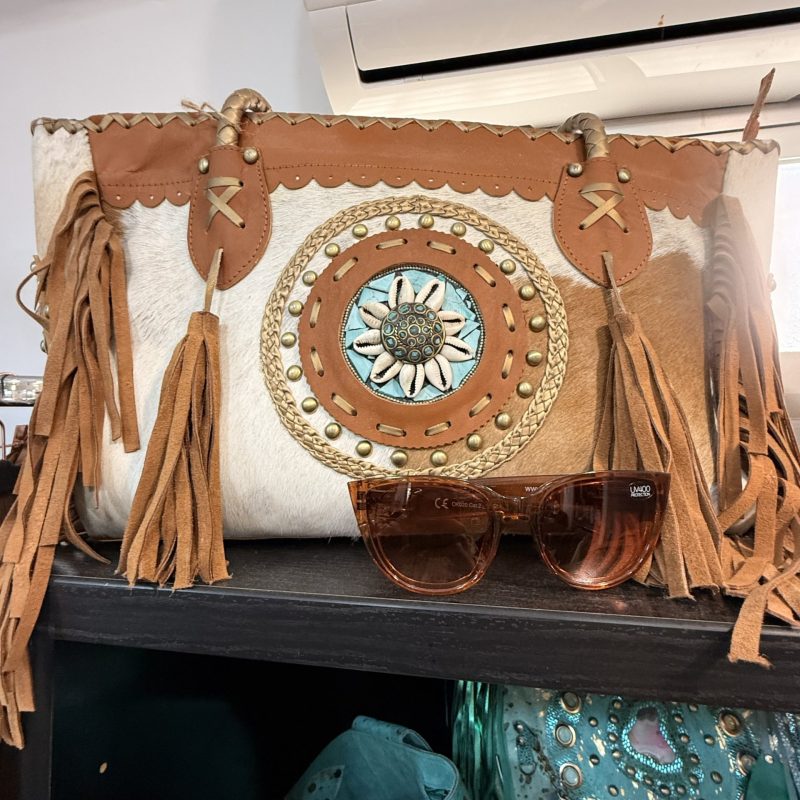 Bolso boho de piel con flecos hecho a mano